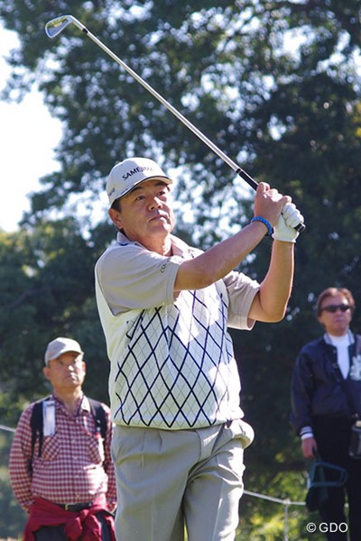 2015年 富士フイルムシニアチャンピオンシップ 初日 室田淳 室田淳は“無理をしない丁寧なゴルフ”で単独首位発進を決めた