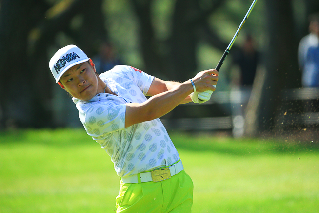 藤本佳則とクロンパが首位浮上 松山英樹は11位、石川遼は47位で決勝へ