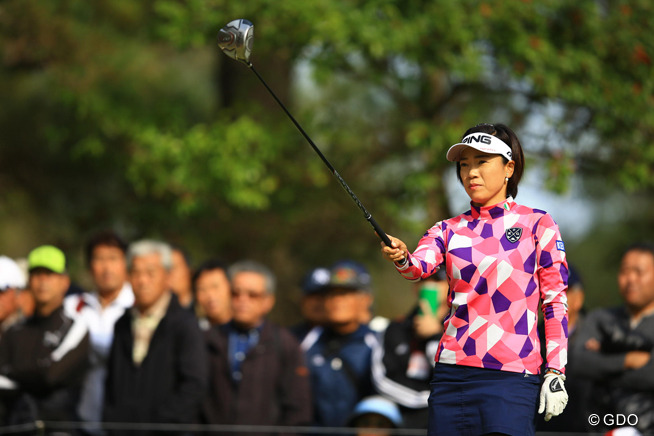 大山志保が首位で最終日へ 地元で大会タイ記録の3度目Vなるか
