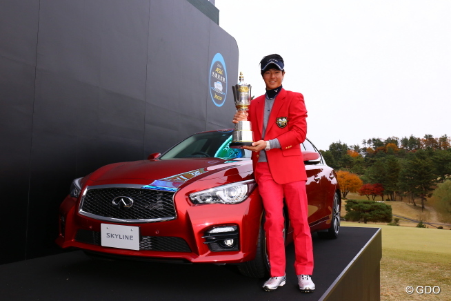 ぶっちゃけもうクルマいらないでしょ？もらってあげるのに。 2015年 ゴルフ日本シリーズJTカップ 最終日 石川遼