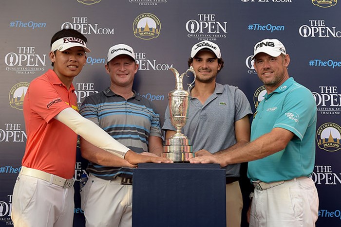 全英オープン出場権を得た4人。写真左からP.コンワットマイ、J.ドナルドソン、C.ソルデ、L.ウェストウッド ※画像提供：アジアンツアー 2015年 タイランドゴルフ選手権 最終日 上位4人