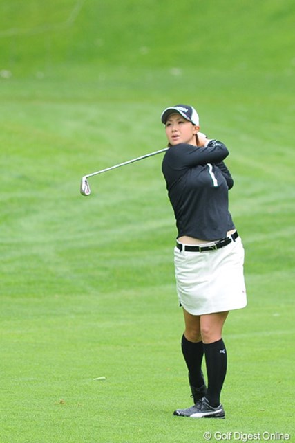 全美貞が2位に6打差 通算9アンダーで今季2勝目 国内女子ツアー Lpga Gdo ゴルフダイジェスト オンライン 全美貞が2位に6打差 通算9アンダーで今季2勝目 国内女子ツアー Lpga Gdo ゴルフダイジェスト オンライン