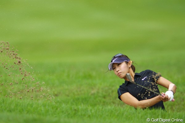 2009年 スタンレーレディスゴルフトーナメント 初日 金田久美子 「微妙なパットが入ってくれた」という金田久美子は、8位タイと好スタート