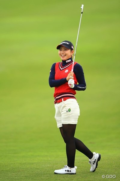 2016年 Tポイントレディス ゴルフトーナメント 2日目 江澤亜弥 こんなカワイイ笑顔撮れたら、そりゃ写真使っちゃうよねぇ。