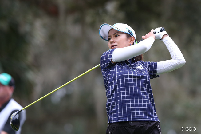 【速報】宮里藍 5アンダー首位タイでホールアウト