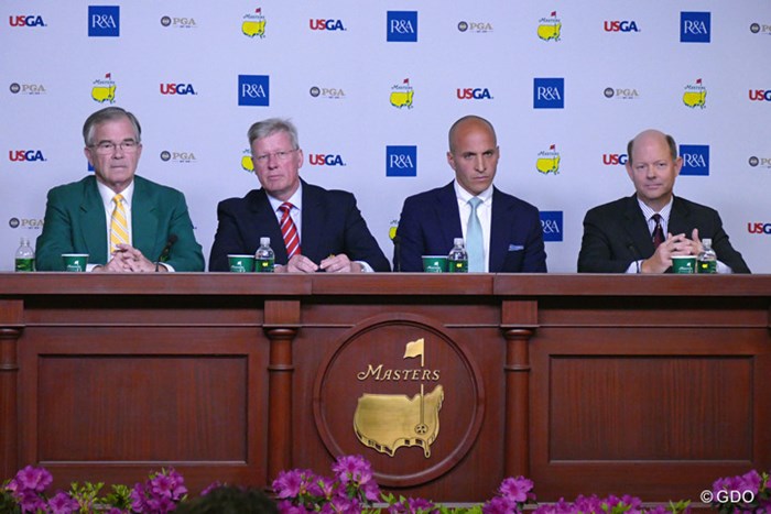 共同会見を行った（左から）マスターズ委員会のビリー・ペイン氏、R&Aのマーティン・スランバー氏、PGA・オブ・アメリカのピート・ビバクア氏、USGAのマイク・デイビス氏 2016年 マスターズ 事前 五輪