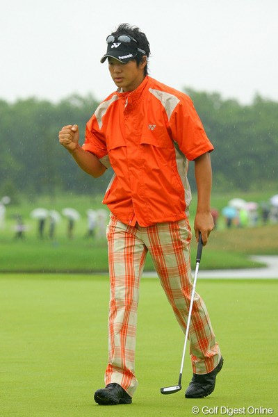 2009年 長嶋茂雄 INVITATIONAL セガサミーカップゴルフトーナメント 3日目 石川遼 バーディを量産した石川遼。スタートホールでバーディを奪い、一気に流れに乗った