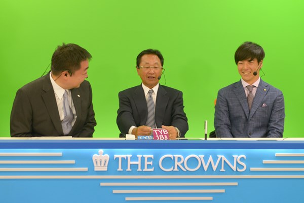 2016年 中日クラウンズ 3日目 石川遼 今週はテレビ解説席から戦況を伝える石川遼（大会提供）