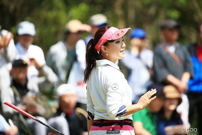 2016年 ほけんの窓口レディース 初日 香妻琴乃