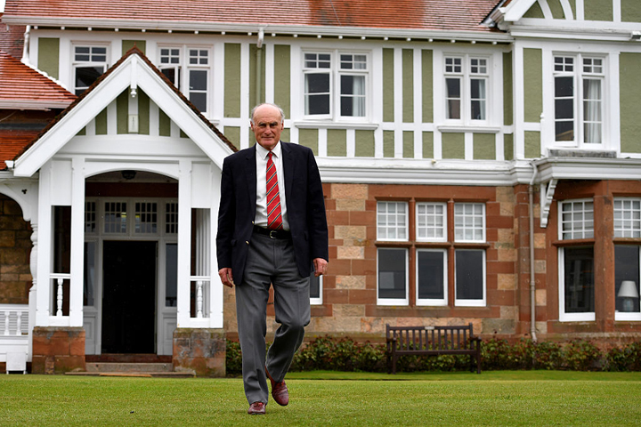 女性に門戸閉ざすミュアフィールド、「全英」開催地から除外