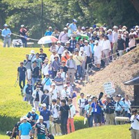 ギャラリー引き連れてますね 2016年 関西オープンゴルフ選手権競技 3日目 スコット・ストレンジ、朴ジュンウォン、川村昌弘