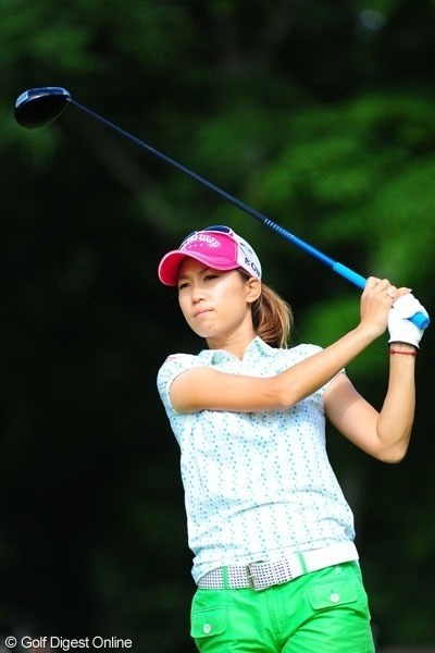 2009年 アクサレディスゴルフトーナメント事前 上田桃子 お久しぶりの桃子さん。本場で鍛えた底力を見せ付けることができるか