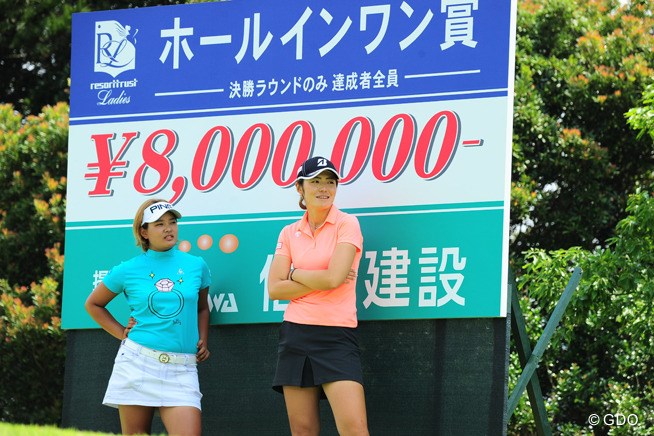 2016年 リゾートトラスト レディス 初日 鈴木愛 渡邉彩香