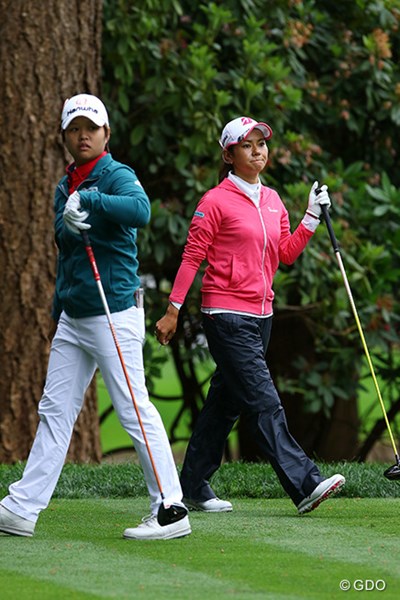 2016年 KPMG女子PGA選手権 初日 野村敏京 宮里藍 一旦プレーに入れば二人ともスイッチが入って真剣な表情