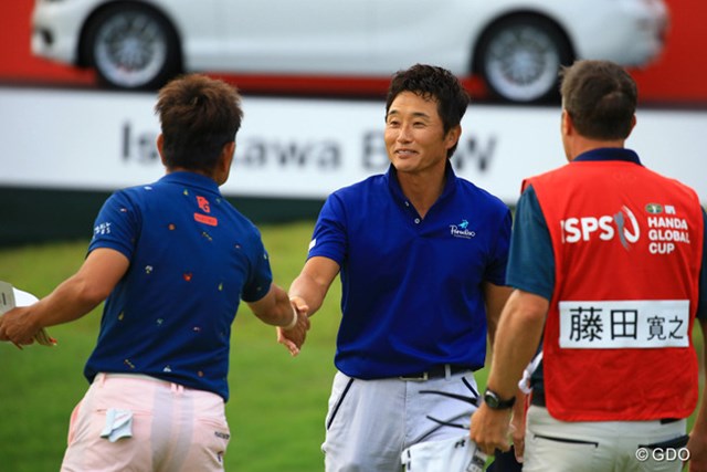 画像詳細 16年 Ispsハンダグローバルカップ 初日 宮本勝昌 宮本勝昌がアルバトロスで3打差4位発進 首位は朴相賢 16年 Ispsハンダ グローバルカップ Gdo ゴルフダイジェスト オンライン