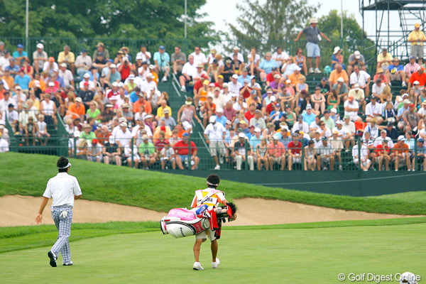 画像詳細 2009年 全米プロゴルフ選手権3日目 石川遼 タイガーが