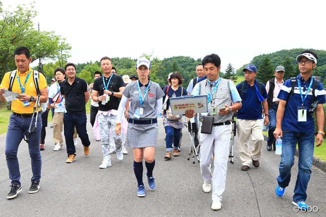 テレビより過激だった？40人だけが知る古閑美保のナマ解説