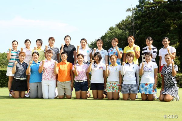 2016年 日本女子プロゴルフ協会 最終プロテスト 最終日 最終プロテストに合格した21人のツアープロが新たに誕生した