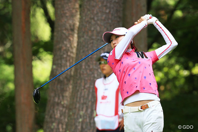 たとえ無風でも“風”を感じる女 金田久美子が首位発進