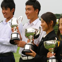 各部門で優勝した4名（左から松山英樹、小西健太、森美穂、本多奈央） 2009年 日本ジュニア 最終日 優勝者