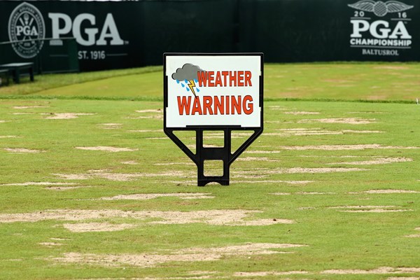 全米プロ3日目、上位の選手は悪天候でスタートできなかった(Andrew Redington/Getty Images)