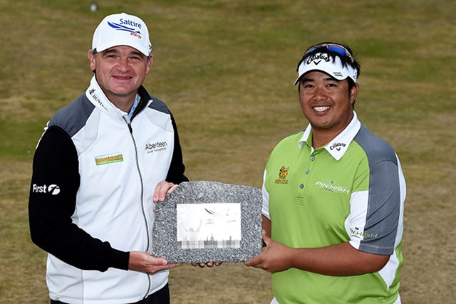 画像詳細 16年 アバディーンアセットマネジメント ポール ローリーマッチプレー 事前 キラデク アフィバーンラト ポール ローリー P ローリー主宰のマッチプレー ライダーカップ代表争い佳境 16年 アバディーンアセットマネジメント ポール ローリーマッチ