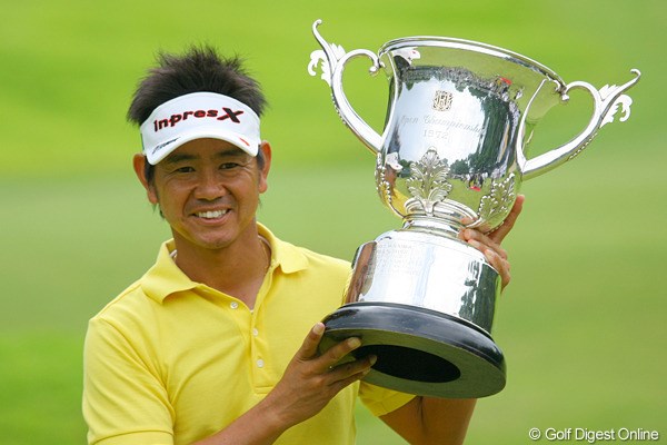 2009年 関西オープンゴルフ選手権競技 最終日 藤田寛之 自身初の年間複数回優勝を達成した藤田寛之。次はメジャーと意気込む