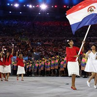 パラグアイの旗手として開会式に参加したフリエタ・グラナダ（Cameron Spencer/Getty Images） 2016年 リオデジャネイロ五輪 事前 フリエタ・グラナダ