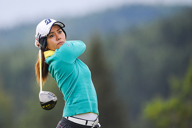 宮里藍が暫定16位発進 悪天候で日没順延