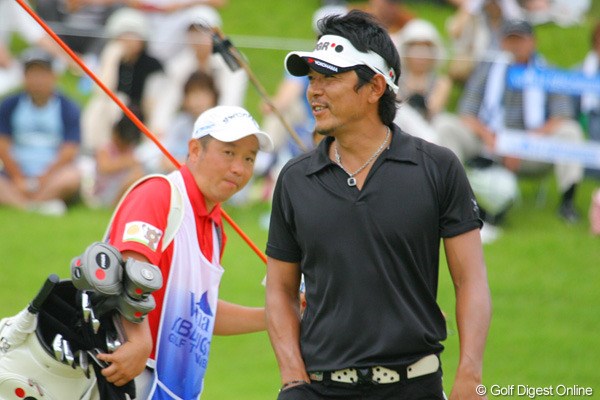 2009年 VanaH杯KBCオーガスタゴルフトーナメント最終日 矢野東 後半にスコアを伸ばし、この日は笑顔が比較的多かった矢野東