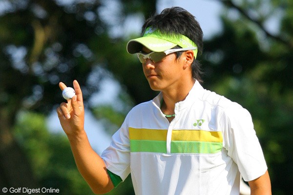 予選ラウンドを終えて首位に立った石川遼 ※写真は2009年VanaH杯KBCオーガスタゴルフトーナメントのもの