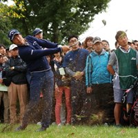 スタートホールの1番から、石川遼はドラマチックなパーセーブを見せ、大ギャラリーを沸かせた 2016年 日本オープンゴルフ選手権競技 初日 石川遼