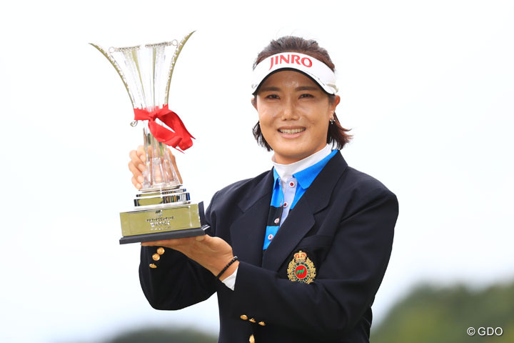 全美貞が逆転で今季2勝目 大会ホステスのイ・ボミは4位
