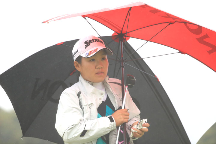 初バーディはチップイン 畑岡奈紗が上々のプロデビュー