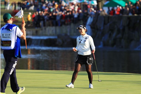 2016年 伊藤園レディスゴルフトーナメント 最終日 笠りつ子 安定した成績で世界ランク37位となった笠りつ子。国内逆転女王の可能性をまだ残している