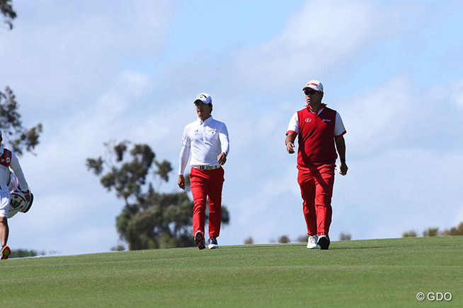 松山＆石川の日本代表は4打差10位発進 スペイン代表が首位／W杯ゴルフ