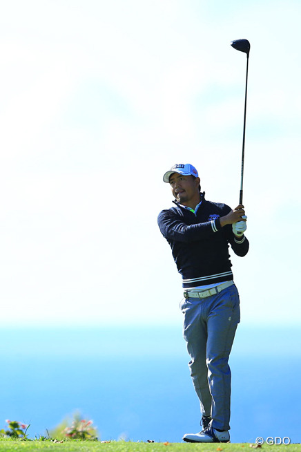 ヤシの木にボールが“ズボッ” 大捜索で小平智が奇跡的なパーセーブ