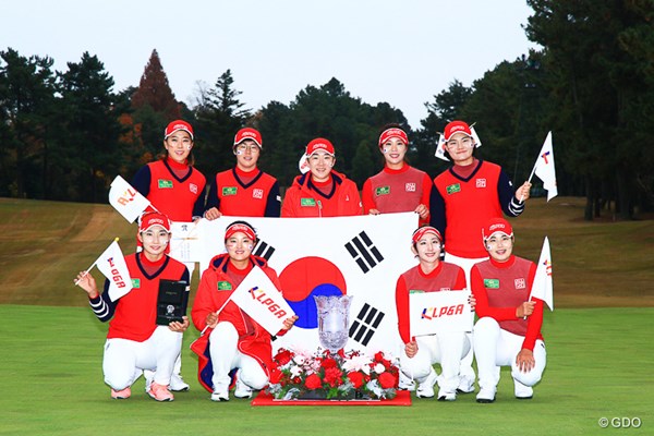 2016年 THE QUEENS presented by KOWA 最終日 韓国チーム 韓国が前年のリベンジを果たし優勝した