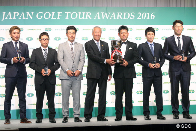 池田勇太が7冠 谷原秀人はポイントレース制す／ジャパンゴルフツアー表彰式