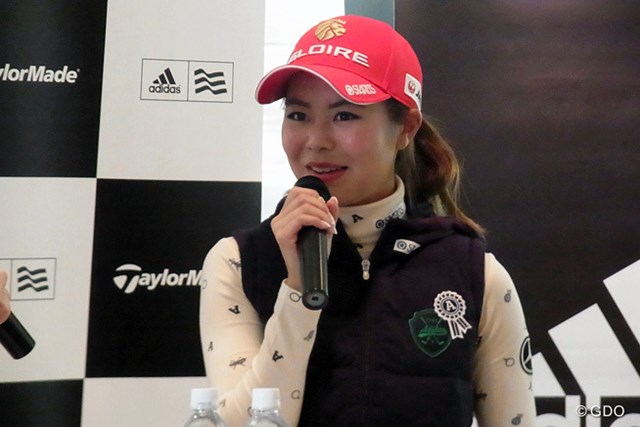 22歳の松森彩夏にクリスマスの予定を聞いてみた 国内女子ツアー Lpga Gdo ゴルフダイジェスト オンライン