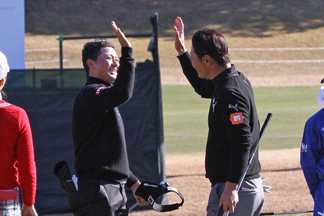 【速報】男子ツアーがトップ、3連覇狙う女子は最下位