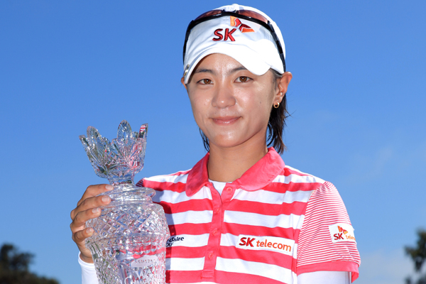 最終ホールで明暗！ 宮里藍は1打及ばず2位、優勝はチェ・ナヨン