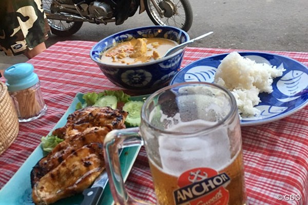 屋台で食べたカンボジアでのディナー