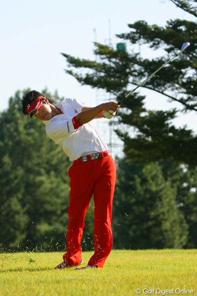 石川遼、ダボ2発もバーディフィニッシュで今季4勝目！ 【国内男子