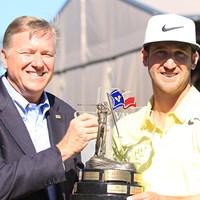 ツアー初勝利を遂げたケビン・チャッペル（右） 2017年 バレロテキサスオープン 最終日 ケビン・チャッペル