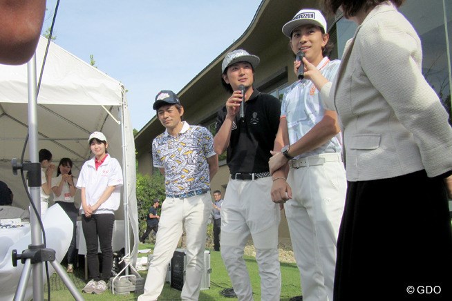 2017年 ザ・レジェンド・チャリティプロアマトーナメント 初日 （左から）博多華丸、上地雄輔、三浦翔平 