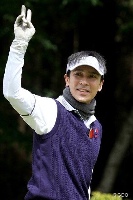 画像詳細 17年 ザ レジェンド チャリティプロアマトーナメント 初日 前田智徳 三浦翔平 柴田恭兵にあのレジェンドも チャリティプロアマショット集 Gdo ゴルフダイジェスト オンライン
