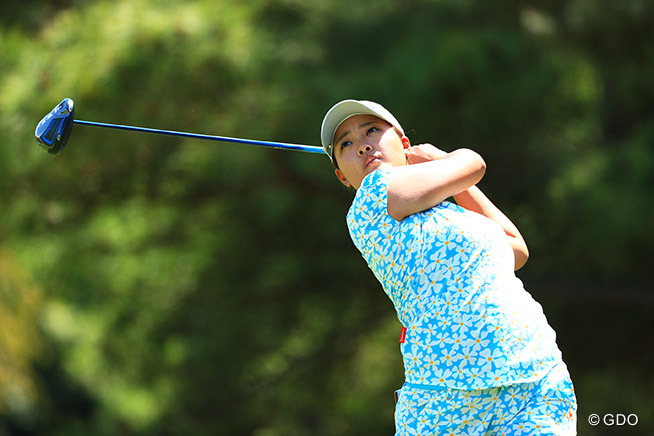 今季初勝利へ、鈴木愛が3打差首位 イ・ボミ、アン・シネは予選落ち