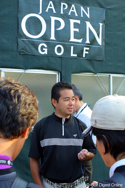 2009年 日本オープンゴルフ選手権競技 初日 日置豊一 最終ホール（9番ショートホール）でなんとホールインワンを出し3位タイに飛び込んできた日置豊一