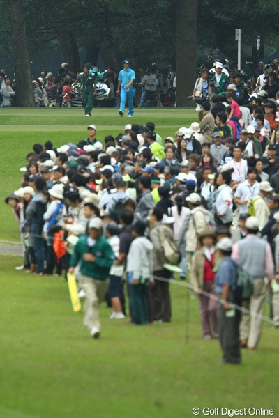 2009年 日本オープンゴルフ選手権競技 3日目 石川遼 大ギャラリー 今日も多くのギャラリーが訪れ、遼劇場を楽しみました